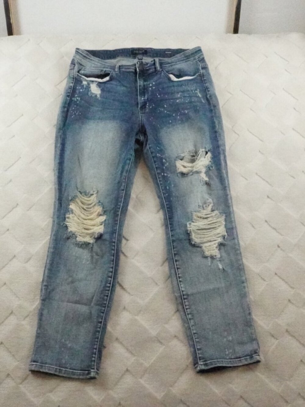 Judy Blue Boyfriend Fit Jean Womens 16W Distressed Paint Splatter Stretchy